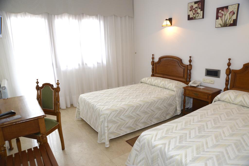 Hotel Serantes O Grove Buitenkant foto